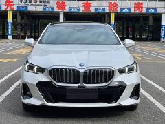 BMW 5 Series 530Li Premier M Sport Package - ფოტო 4