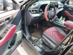 Toyota Crown Venza 2.5L HEV AWD Premier - ფოტო 15