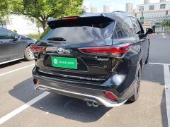Toyota Crown Venza 2.5L HEV AWD Premier - ფოტო 5