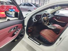 BMW 3 Series 330Li M Sport Night Edition Package - фото 15