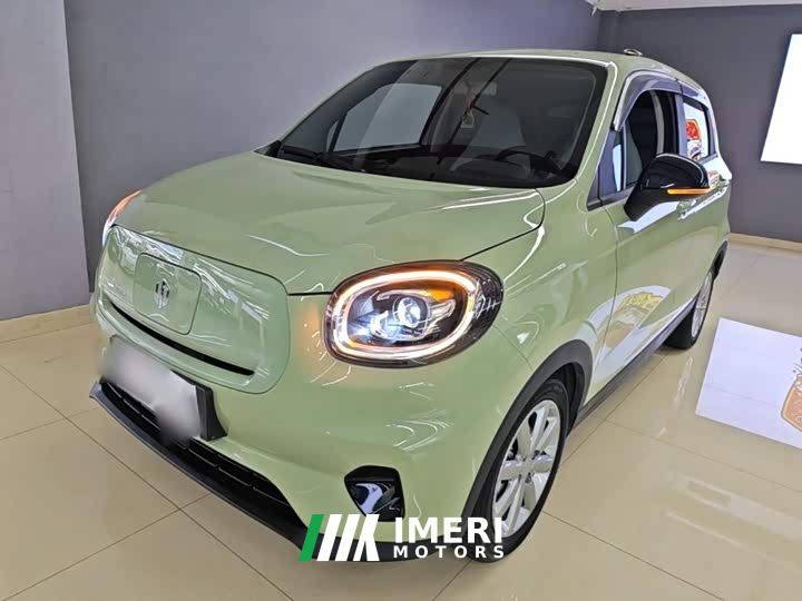 Leapmotor Leapo T03 Radiant Gold Edition - автомобиль из Китая