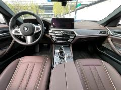 BMW 5 Series 530Li Premier M Sport Package - фото 11