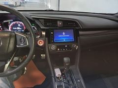 Honda Civic Hatchback 220 Turbo CVT Trendy Control - ფოტო 9