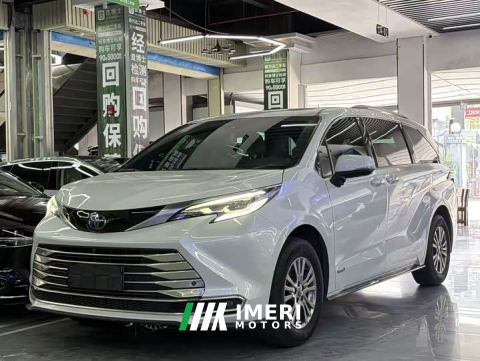 2022 Toyota Sienna 2.5L Hybrid Premium Edition - ავტომობილი ჩინეთიდან