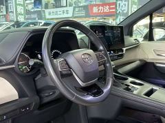 Toyota Sienna 2.5L Hybrid Premium Edition - фото 10
