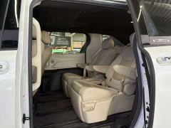 Toyota Sienna 2.5L Hybrid Premium Edition - фото 13