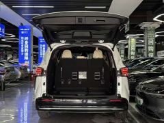 Toyota Sienna 2.5L Hybrid Premium Edition - фото 18