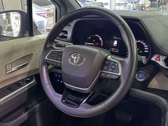 Toyota Sienna 2.5L Hybrid Premium Edition - фото 8