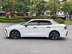 Lynk & Co 03 1.5T DCT Pro - ფოტო 11
