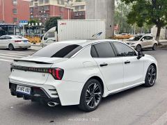 Lynk & Co 03 1.5T DCT Pro - ფოტო 12