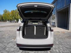 Li Auto i8 Standard Edition - ფოტო 17