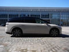 Li Auto i8 Standard Edition - ფოტო 4
