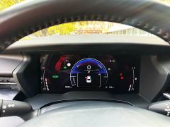 Toyota Camry Hybrid 2.0L HGVP Luxury - фото 11