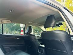 Toyota Camry Hybrid 2.0L HGVP Luxury - фото 16