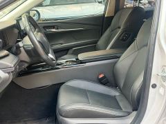 Toyota Camry Hybrid 2.0L HGVP Luxury - фото 7