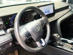 Toyota Camry Hybrid 2.0L HGVP Luxury - фото 8