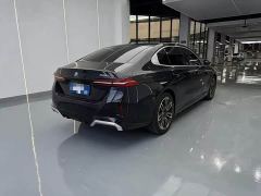 BMW 5 Series 525Li M Sport Package - ფოტო 15