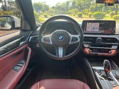 BMW 5 Series 525Li M Sport Package - ფოტო 18