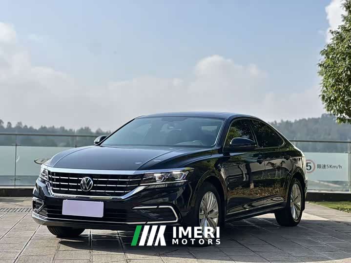 Volkswagen Passat 330TSI Elite