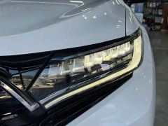 Honda UR-V 240TURBO 2WD Elegance Edition - ფოტო 3