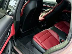 Porsche Taycan - ფოტო 4