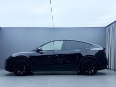Tesla Model Y Standard Range RWD - ფოტო 6