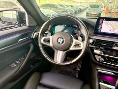 BMW 5 Series (Imported) 530i M Sport Package - ფოტო 10
