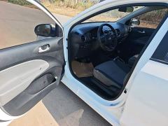 Kia Huanchi Facelift 1.4L Automatic Comfort Sunroof Edition - фото 15