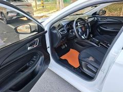 SAIC MG i5 1.5L Automatic 4G Connected Premium Edition - ფოტო 15