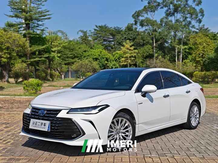Toyota Avalon Hybrid 2.5L XLE Premium