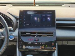 Toyota Avalon Hybrid 2.5L XLE Premium - фото 10