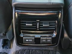 Toyota Avalon Hybrid 2.5L XLE Premium - фото 12