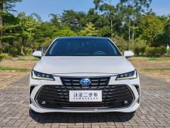 Toyota Avalon Hybrid 2.5L XLE Premium - фото 2