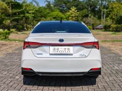 Toyota Avalon Hybrid 2.5L XLE Premium - фото 5