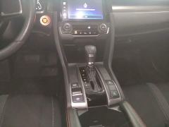 Honda Civic Hatchback 220 Turbo CVT Sharp Control - ფოტო 13