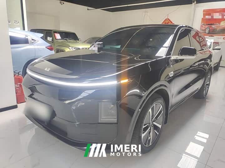 Li Auto L6 Pro - ავტომობილი ჩინეთიდან