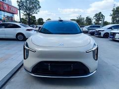 IM Motors Zhiji LS6 Pure Electric Max - photo 2