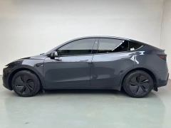 Tesla Model Y Rear-Wheel Drive - ფოტო 3