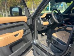 Land Rover Defender 110 3.0T P400 X-Dynamic HSE - ფოტო 3