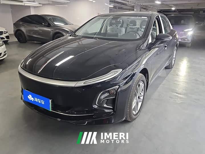 FAW Hongqi E-QM5 610km PLUS