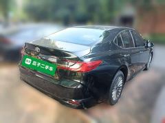Toyota Camry Hybrid 2.0L HGVP Luxury - фото 4