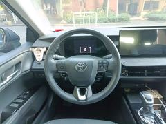 Toyota Camry Hybrid 2.0L HGVP Luxury - фото 6