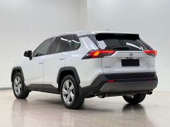 Toyota RAV4 2.0L CVT FWD Style Edition - photo 6