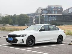 BMW 3 Series 330Li M Sport Night Edition Package - фото 1