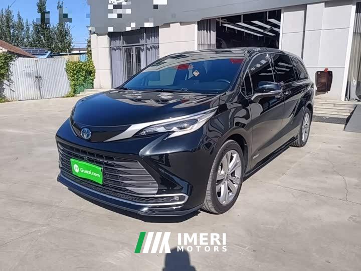 Toyota Sienna 2.5L Hybrid Premium Edition - автомобиль из Китая