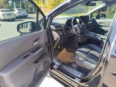 Toyota Sienna 2.5L Hybrid Premium Edition - фото 15