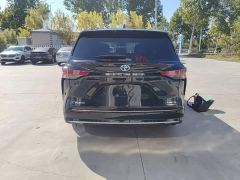 Toyota Sienna 2.5L Hybrid Premium Edition - фото 5
