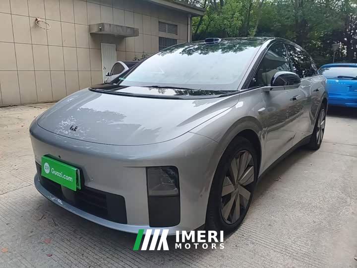 Li Auto i6 Four-Wheel Drive Standard Edition - ავტომობილი ჩინეთიდან