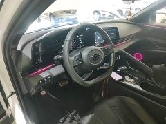 Hyundai Elantra 240TGDi DCT LUX Luxury Edition - фото 9