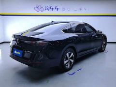 Volkswagen Magotan 300TSI DSG Prestige Edition with Eye-Catching Package - photo 3
